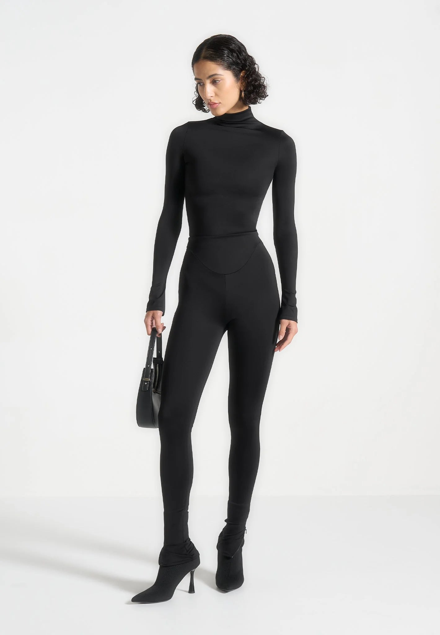 High Waisted Leggings in Black